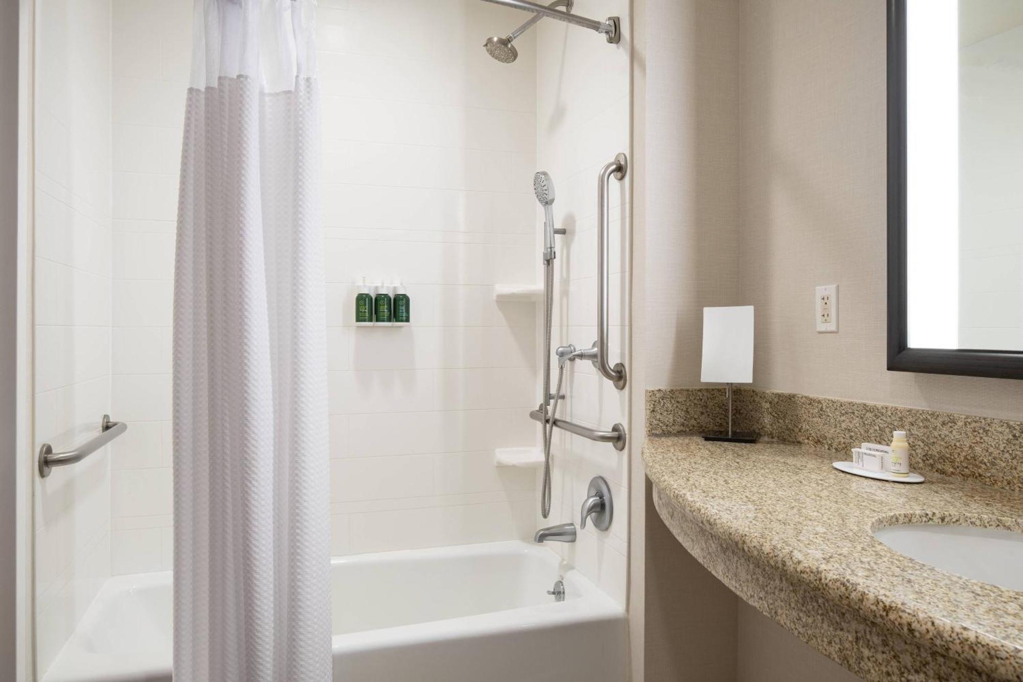 Courtyard By Marriott Santa Barbara Goleta Otel Dış mekan fotoğraf
